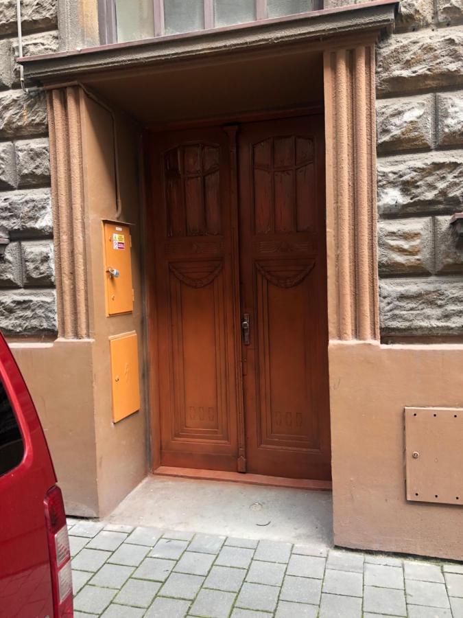 Red&Black Apartment City Centr, Na Hradbach 118 オストラヴァ エクステリア 写真