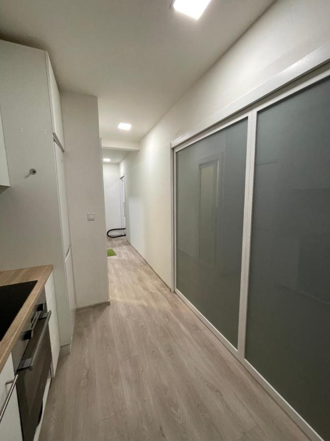 Red&Black Apartment City Centr, Na Hradbach 118 オストラヴァ エクステリア 写真
