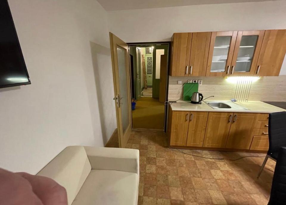 Red&Black Apartment City Centr, Na Hradbach 118 オストラヴァ エクステリア 写真